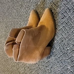 🍍Bundle 3 items for 50🍍Lucky Brand boots